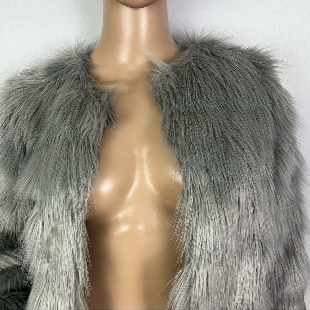 H&M GRAY SHORT FAUX FUR JACKET - Picture 3 of 7